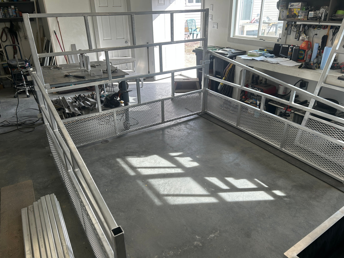 ALUMINUM FRONT PANEL FOR STALL SET-UP